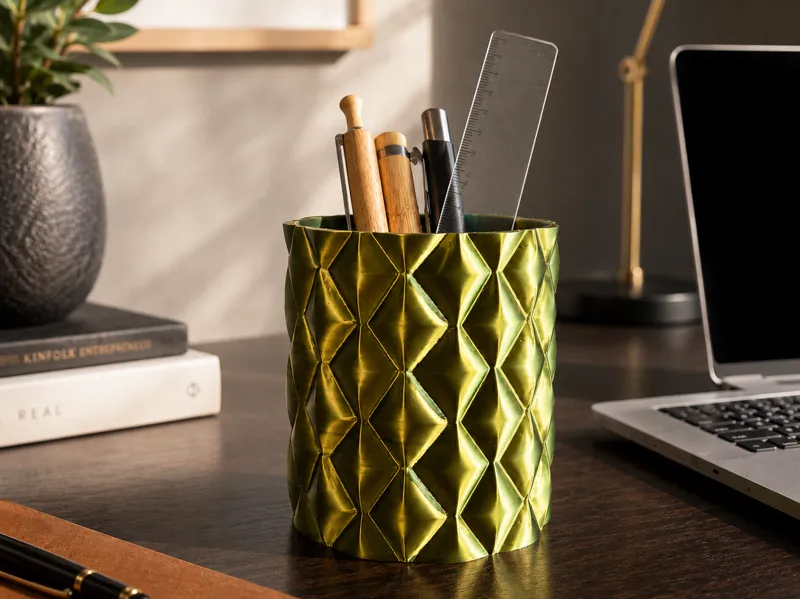 Diamond Mesh Cup – Minimalist Geometric Organizer