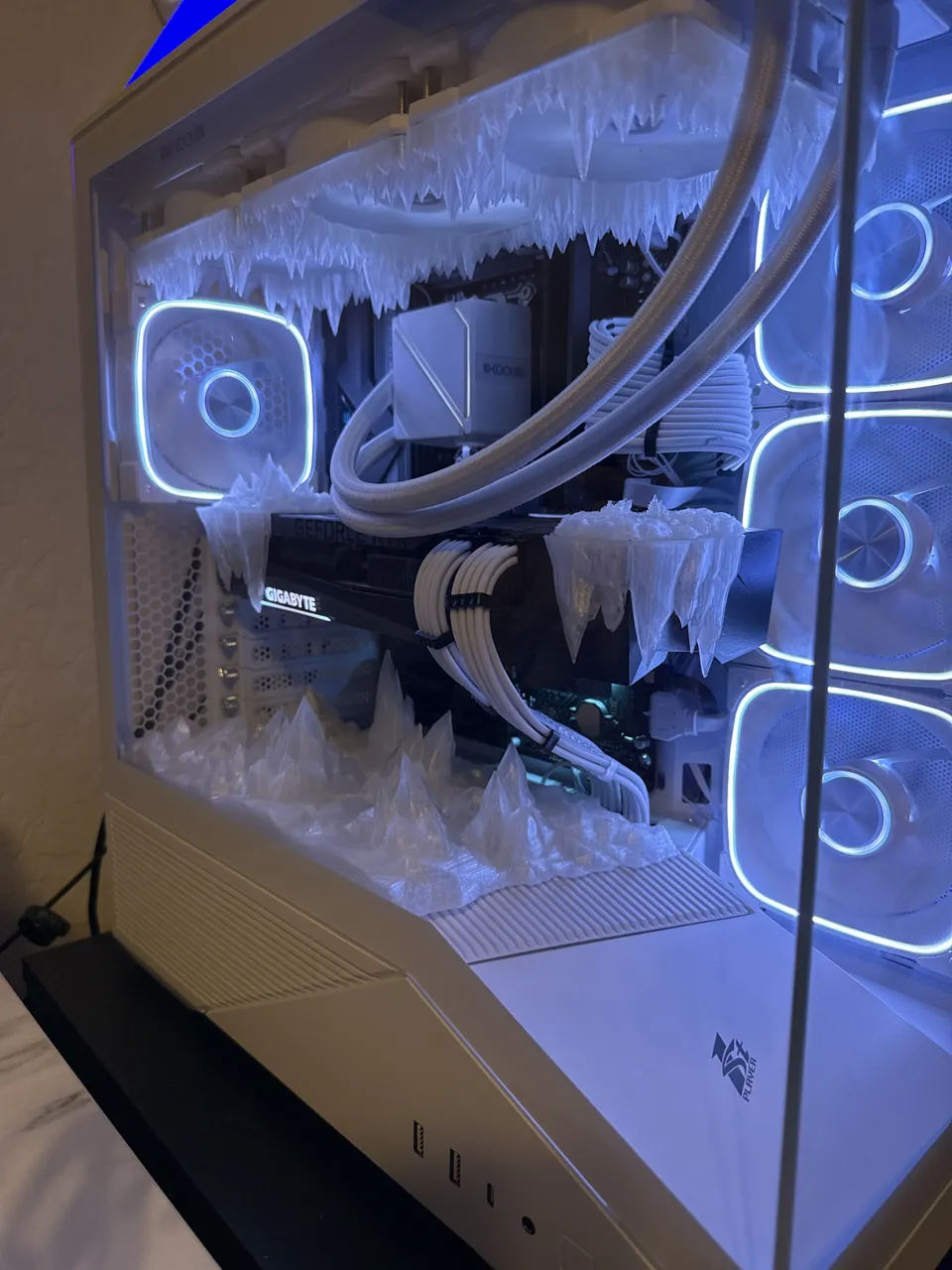 PC Case Mod - Ice view 4