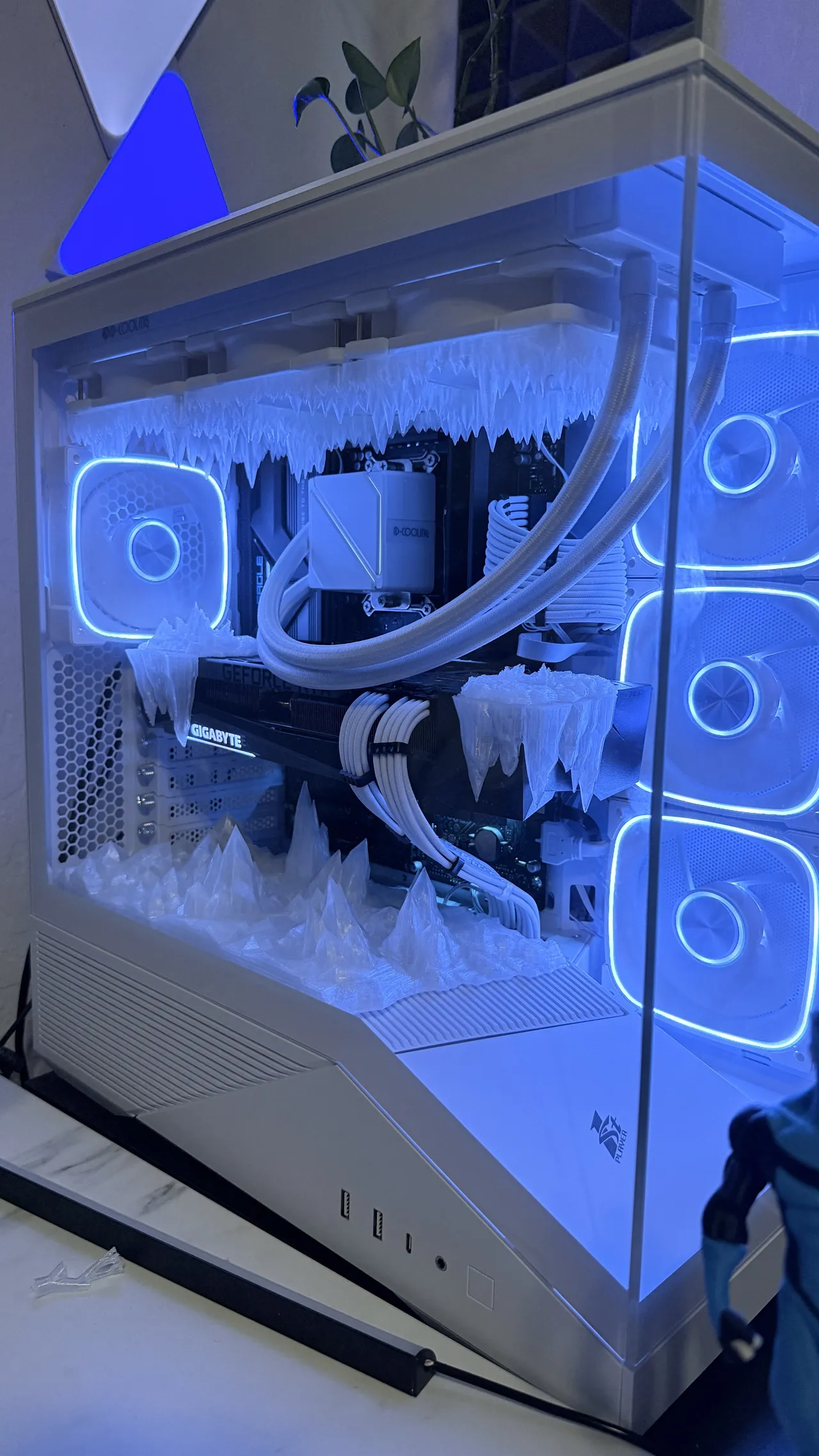 PC Case Mod - Ice view 3