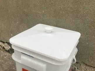 Simple 14kg Square bucket cover
