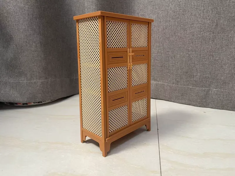 三面嵌竹编方角柜，1：6比例模型。可用作小器物收纳