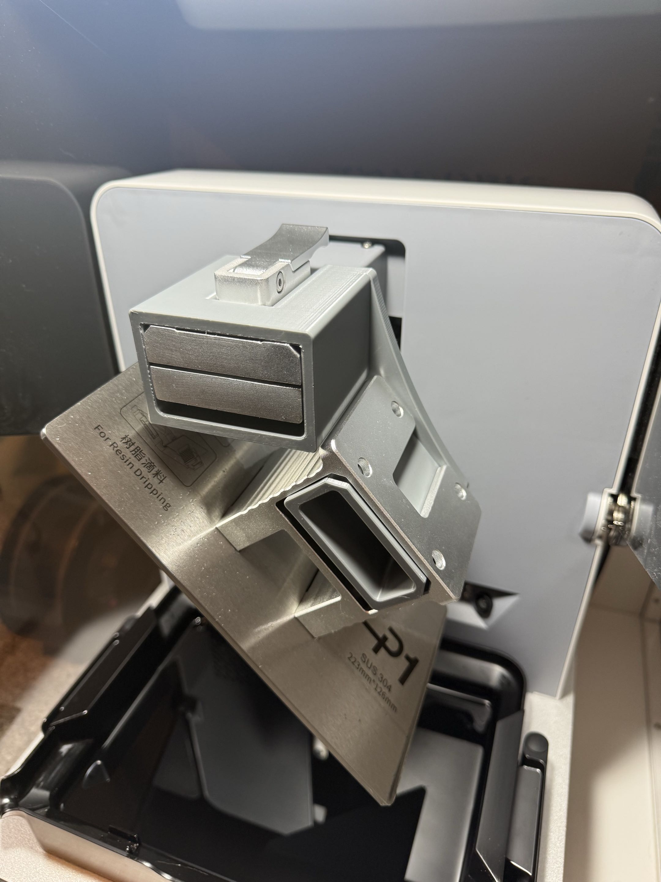 Anycubic Photon P1 Angled Bedplate Holder - Free 3D Print Model