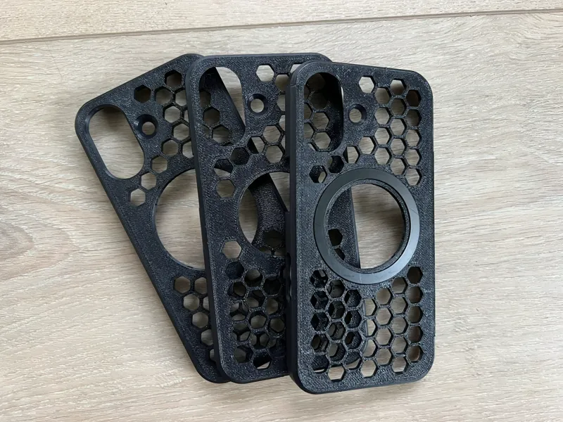 Hex Connect iPhone 17 Ultralight Case