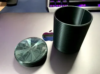 螺旋盖瓶子 v6