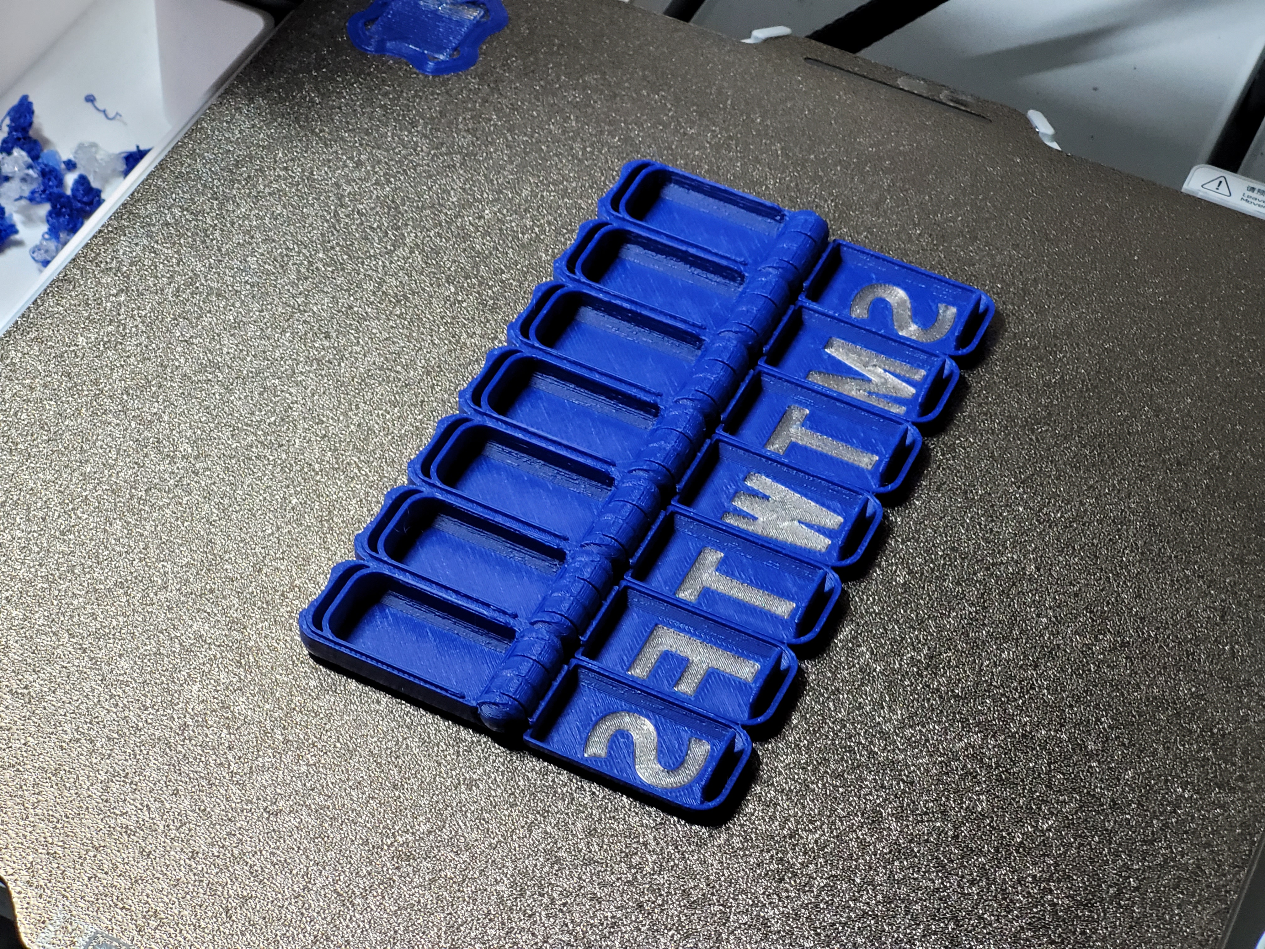 Miniatura 3 do modelo 3D Weekly pill box with separate compartments