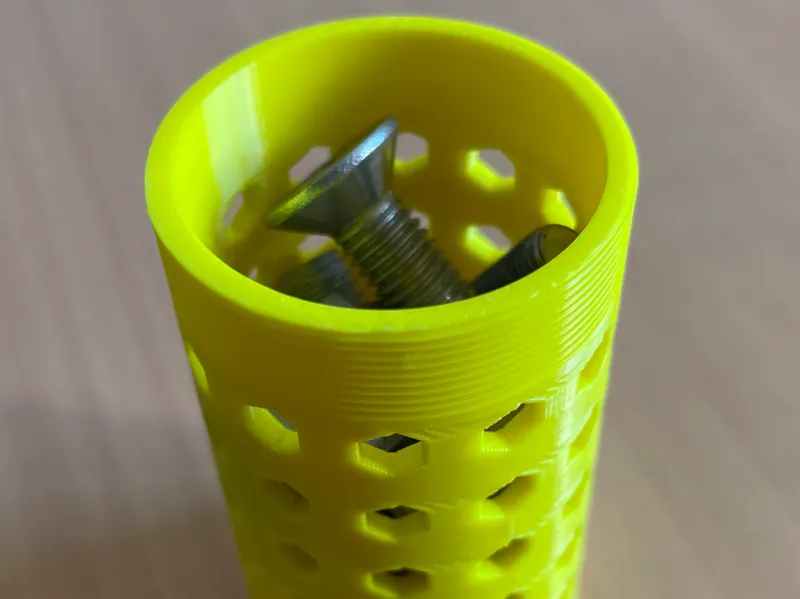 Screw Container