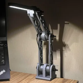 Industrial table lamp