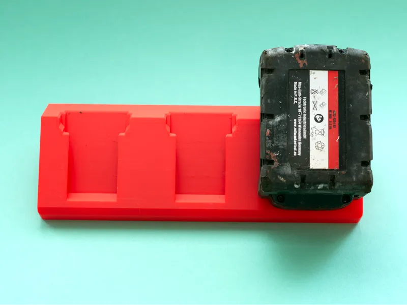 Milwaukee M18 Battery Holder