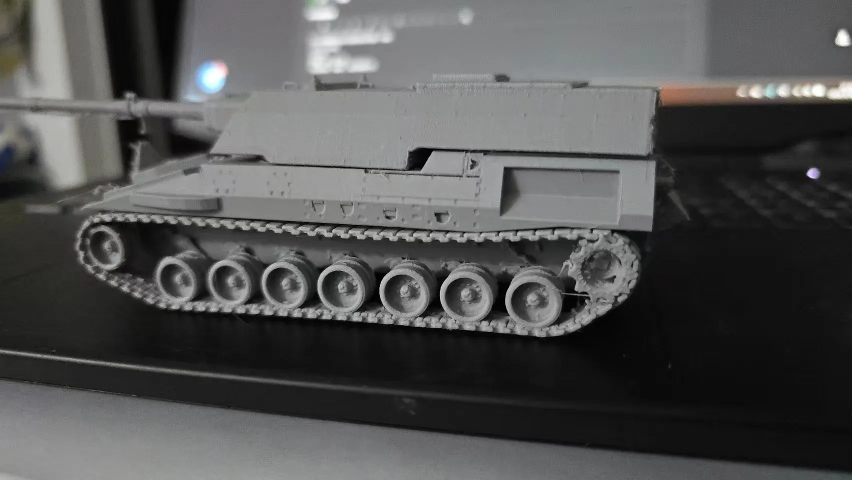 Miniatura 2 do modelo 3D 美国先进自行火炮系统 十字军自行火炮 XM2001 坦克模型