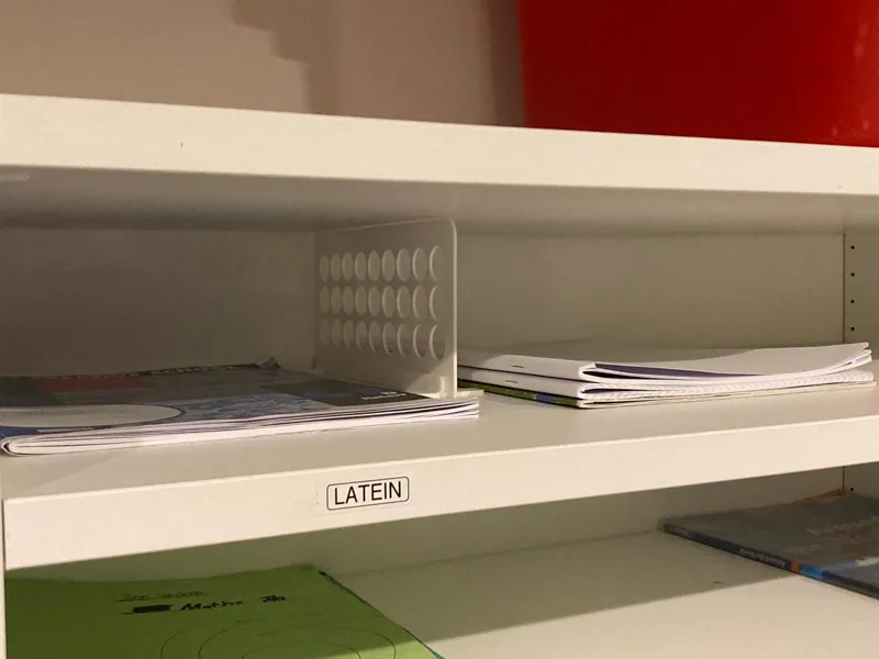 Shelf-divider 