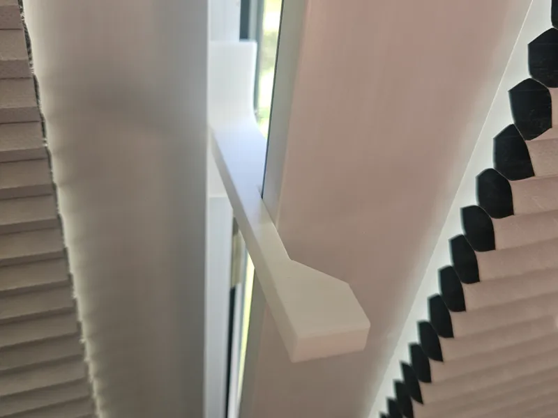 Fensterhalter