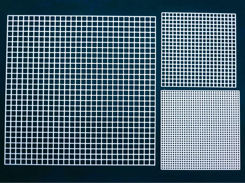 Plastic canvas generator