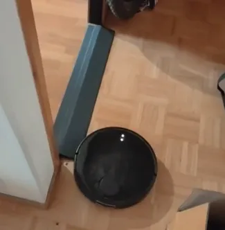 Robot vacuum cleaner ramp