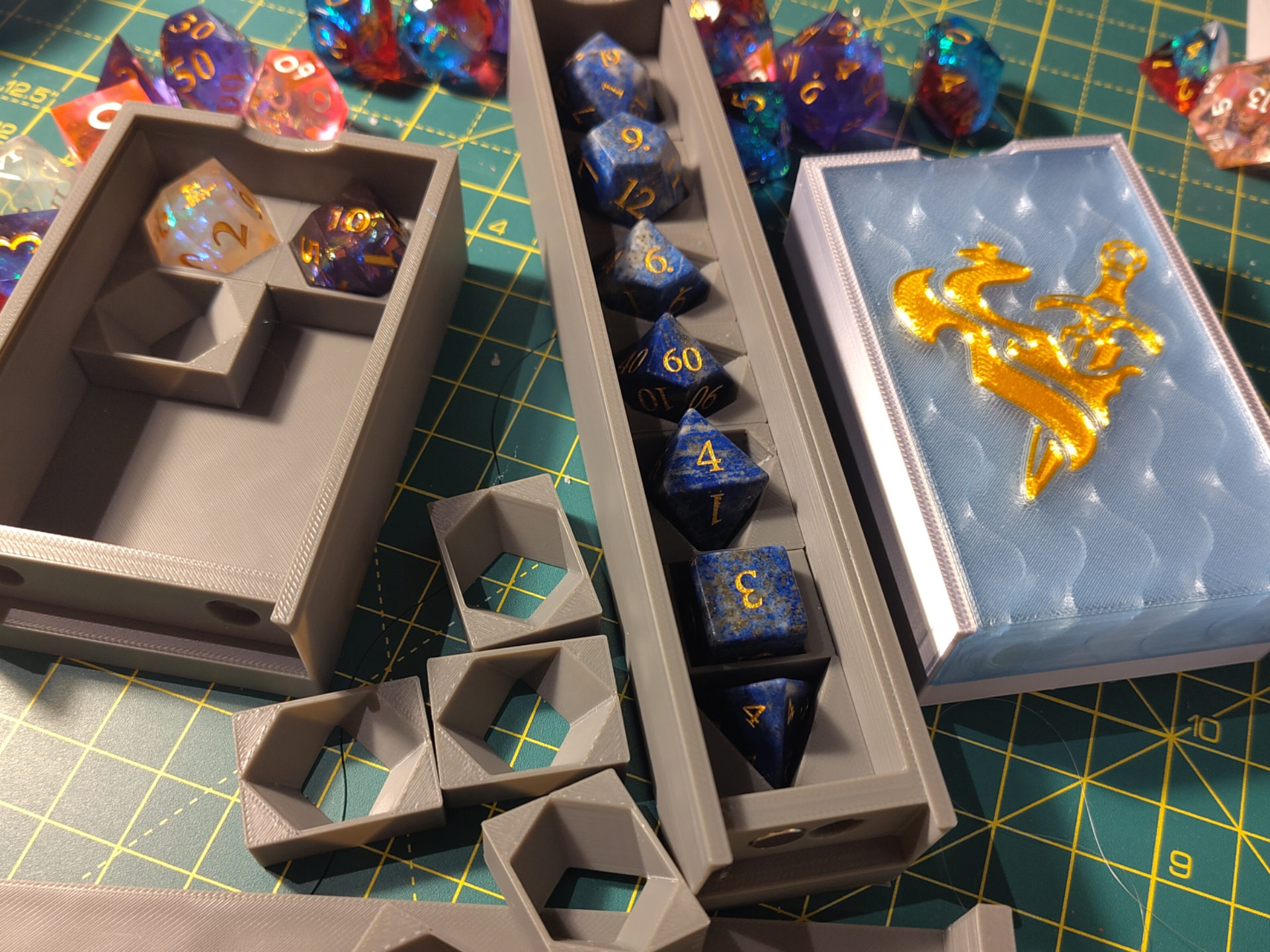 Secure & Modular Dice Box with Magnets!
