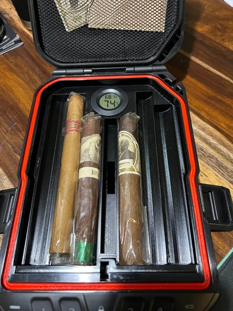 Lifepod_Humidor