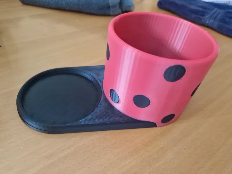 Pot à crayon coccinelle