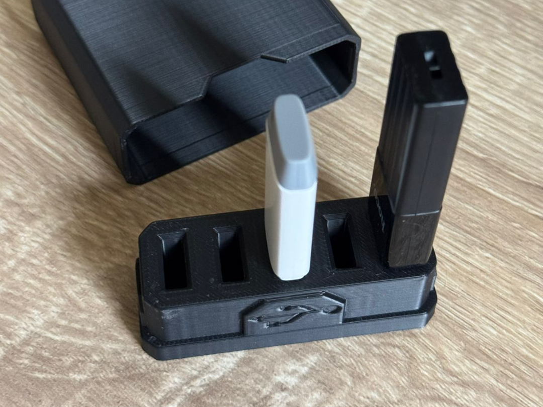 Usb Flash Drive Organizar & Travel Case (5slots)