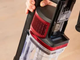 shark vacuum clip