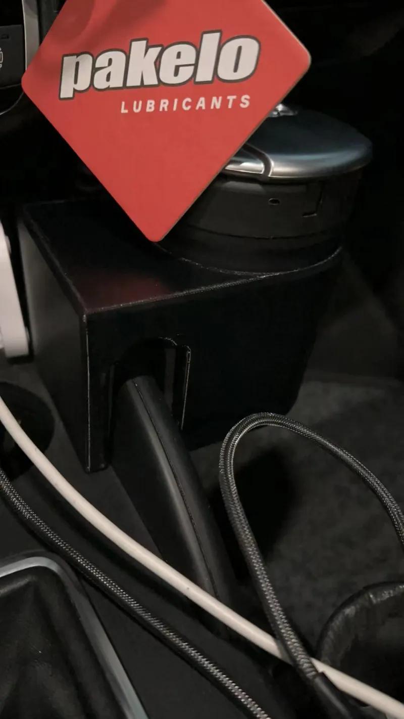 AUDI A3 extra cup holder