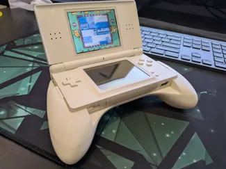 Nintendo DS Lite Ergonomic Grip Remix