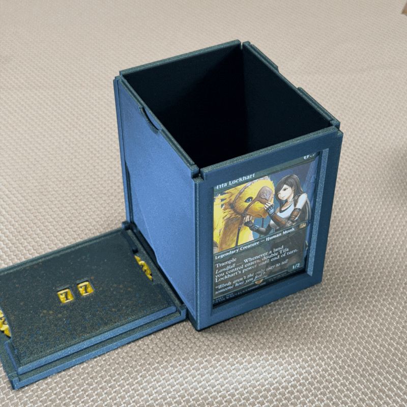 MTG Folding EDH Deck Box with Life Counter Lid