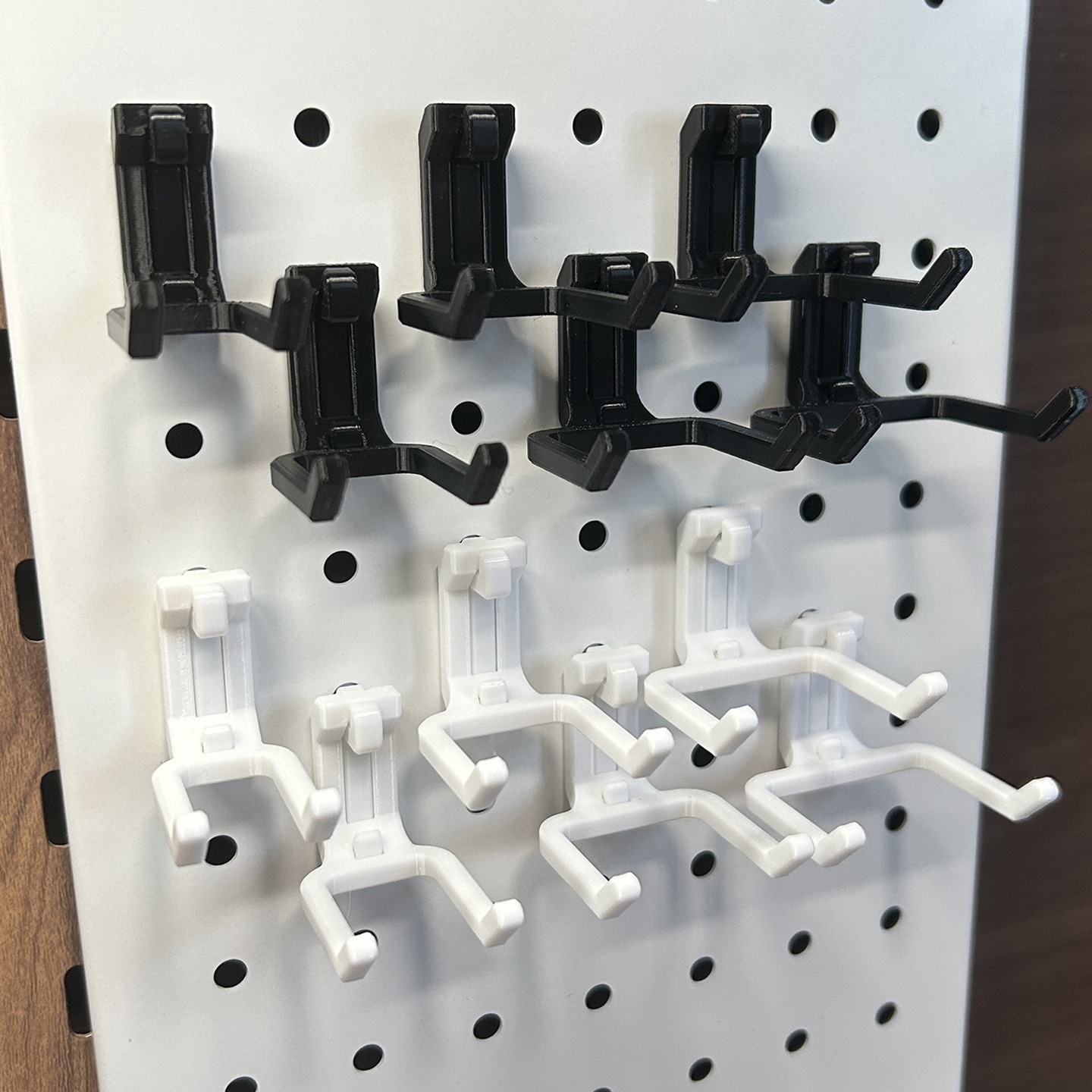 Miniatura 6 do modelo 3D 孔距25 直径6圆孔洞洞板 挂钩大全
