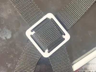 Cross-back strap buckle for 25mm wide apron