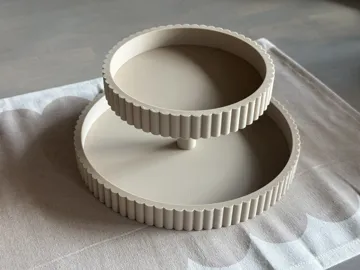 Soporte: Two-Tier Scalloped Serving Stand — vista de referencia 4