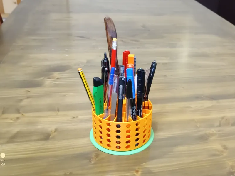 Rotating Office Stand