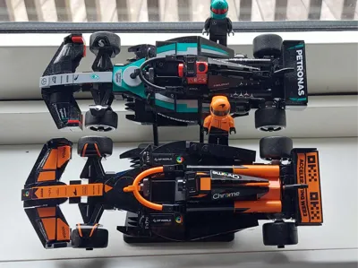 F1 Speed Champions Minifigure Display