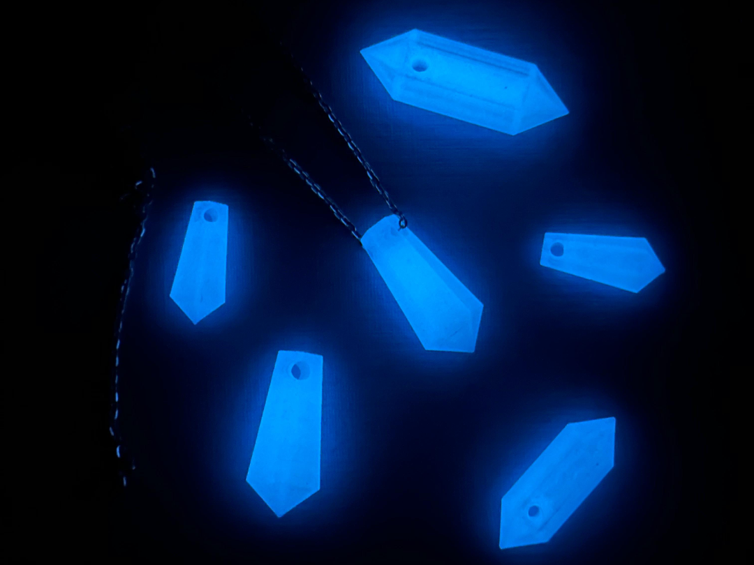 GLOW CRYSTALS