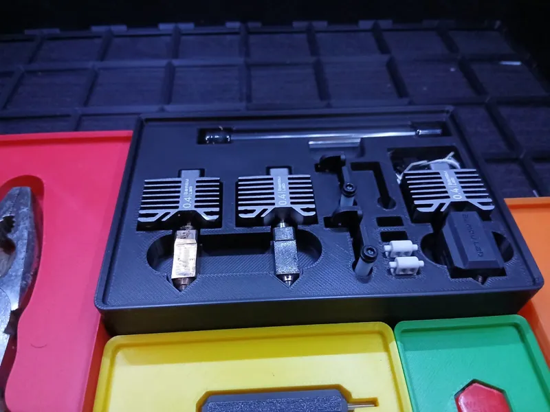 Gridfinity bin for Bambu parts and nozzle pin