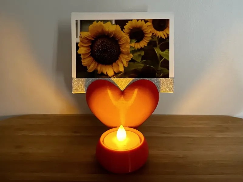 Heart tealight photo holder