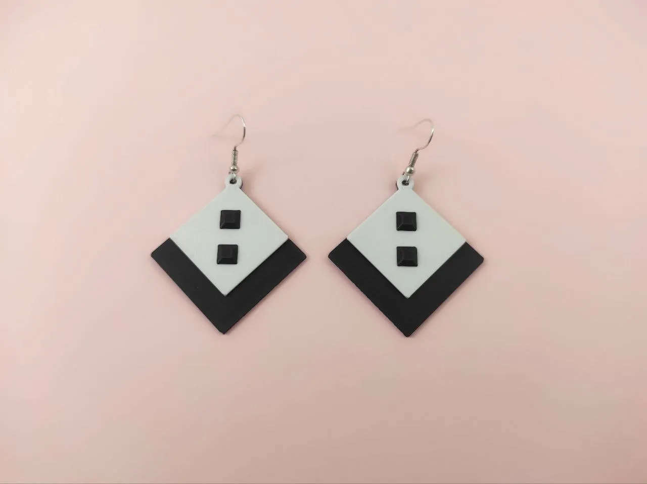 Geometric Elegance - Earrings view 2