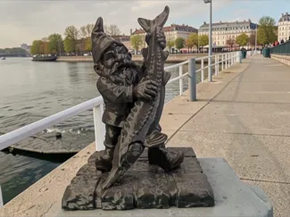 WROCŁAW FISHER GNOME – STURGEON KEEPER