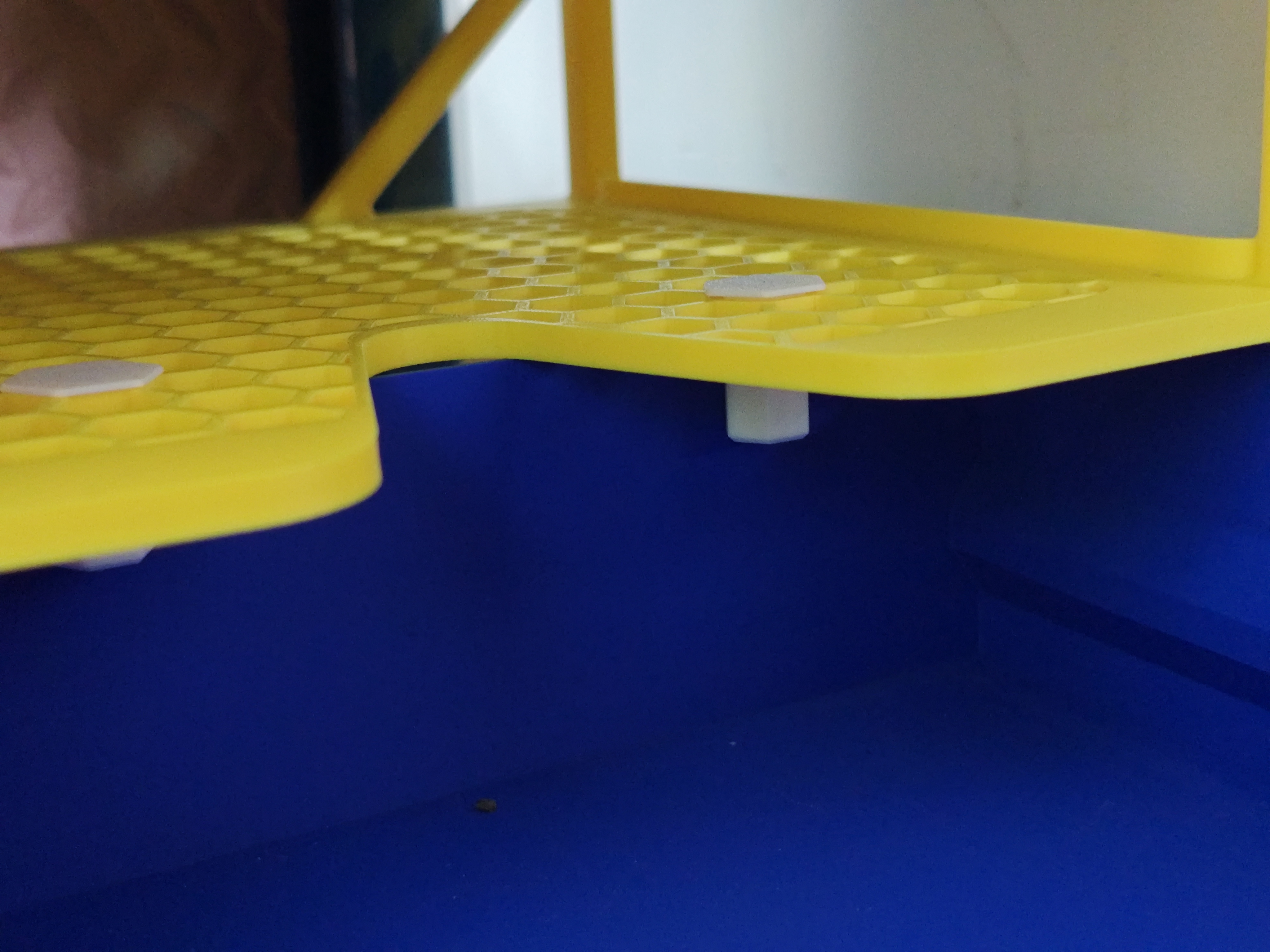 Miniatura 5 do modelo 3D 可无限堆叠耗材支架