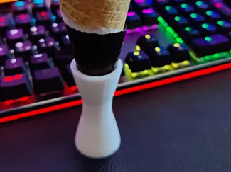 The Cornetto Holder - Ice Cream Cone Holder
