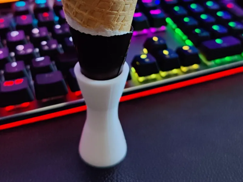 The Cornetto Holder - Ice Cream Cone Holder