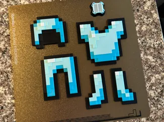 Full Set of Armor - Minecraft Item Frame