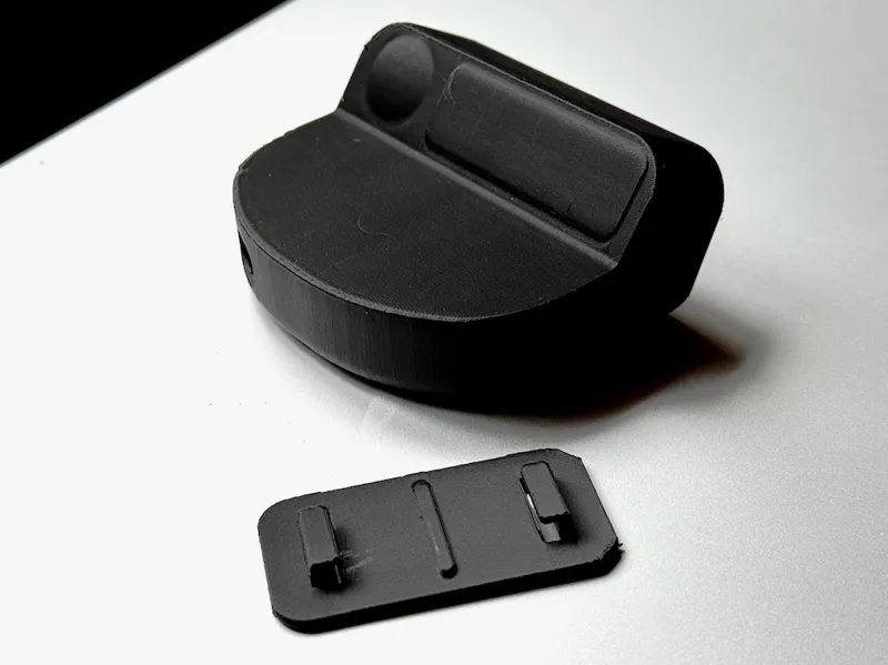 Comma 4 with Comma 4 Windshield Mount