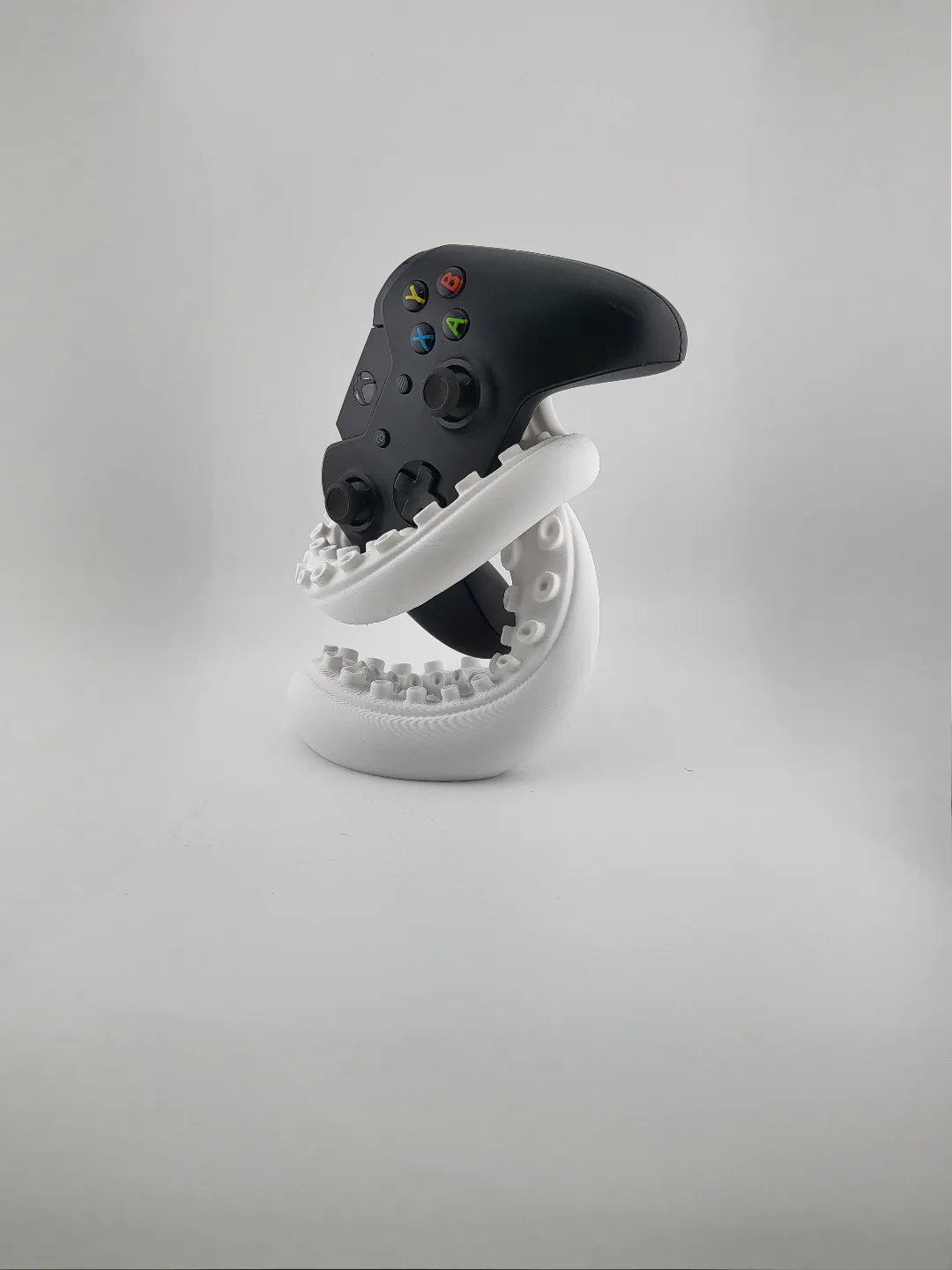 Tentacle stand for controller ps5 and xbox ps4 view 4