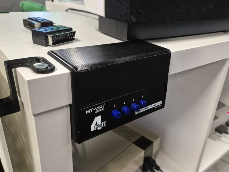 Holder for generic AV Splitter to Kallax
