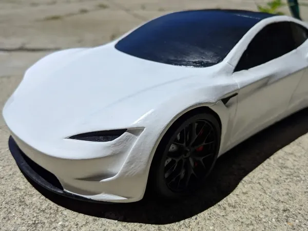 Tesla Roadster miniature fonctionnelle