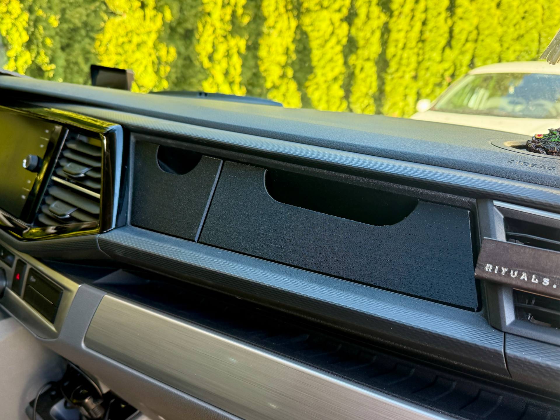 Drawers for the dashboard  VW California T6.1