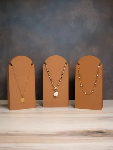 Dije o accesorio de collar: Necklace Display Stand — vista de referencia 2