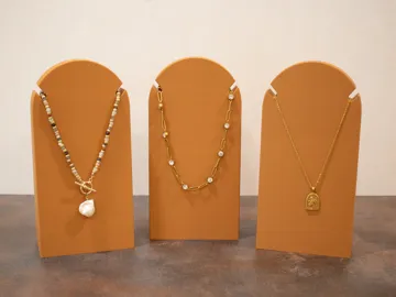 Dije o accesorio de collar: Necklace Display Stand — vista de referencia 3