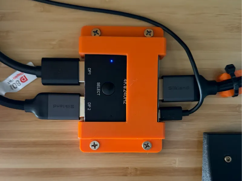 CABLEDECONN DP Switch Under-desk Mount