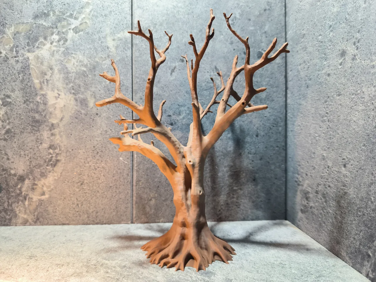 Alter teilweise abgestorbener Baum - 11/15/18 cm view 2