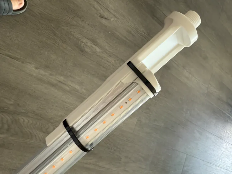 LED Grow Light Mount for 1/2in FIP Flex Arm
