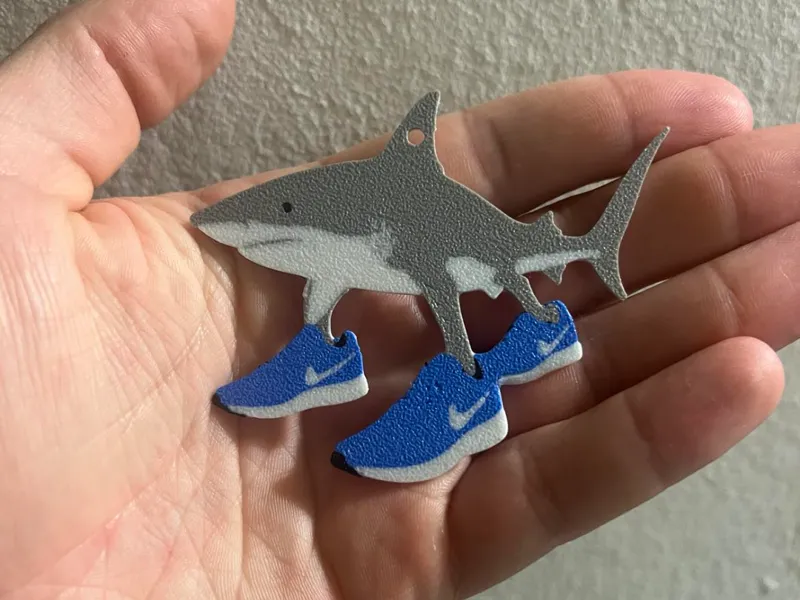 Tralalero tralala (keychain)